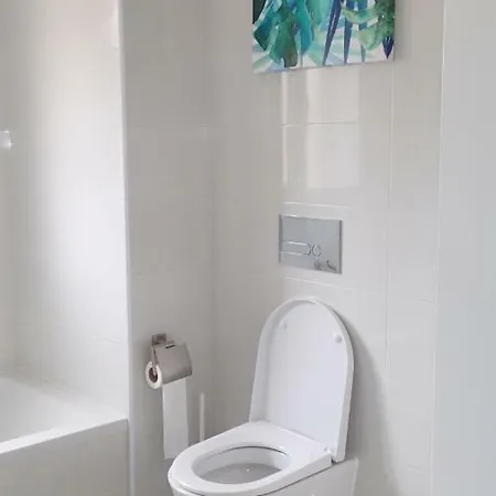 Silver Breezes Apartment *